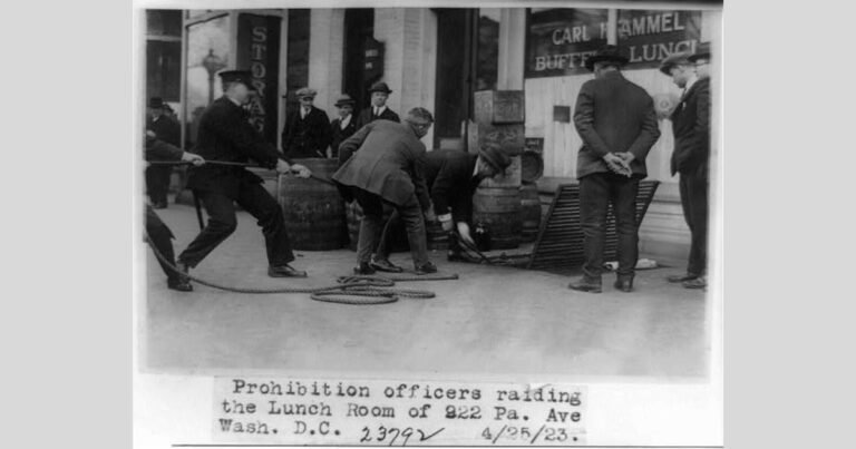 Prohibition officers raid a lunch room at 922 Pennsylvania Avenue in Washington, D.C., April 25, 1923. Library of Congress.